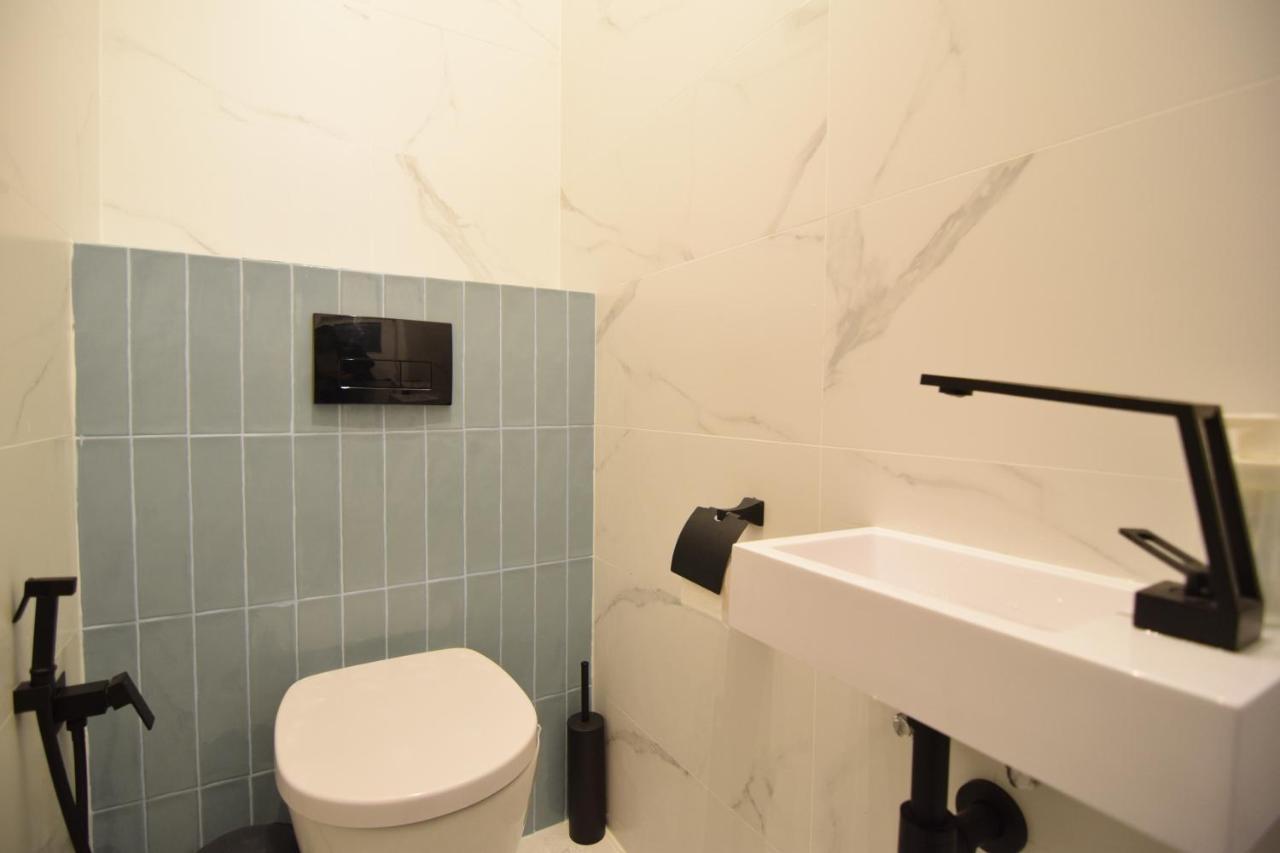 בוקרשט Beautiful Apartment In Old City מראה חיצוני תמונה