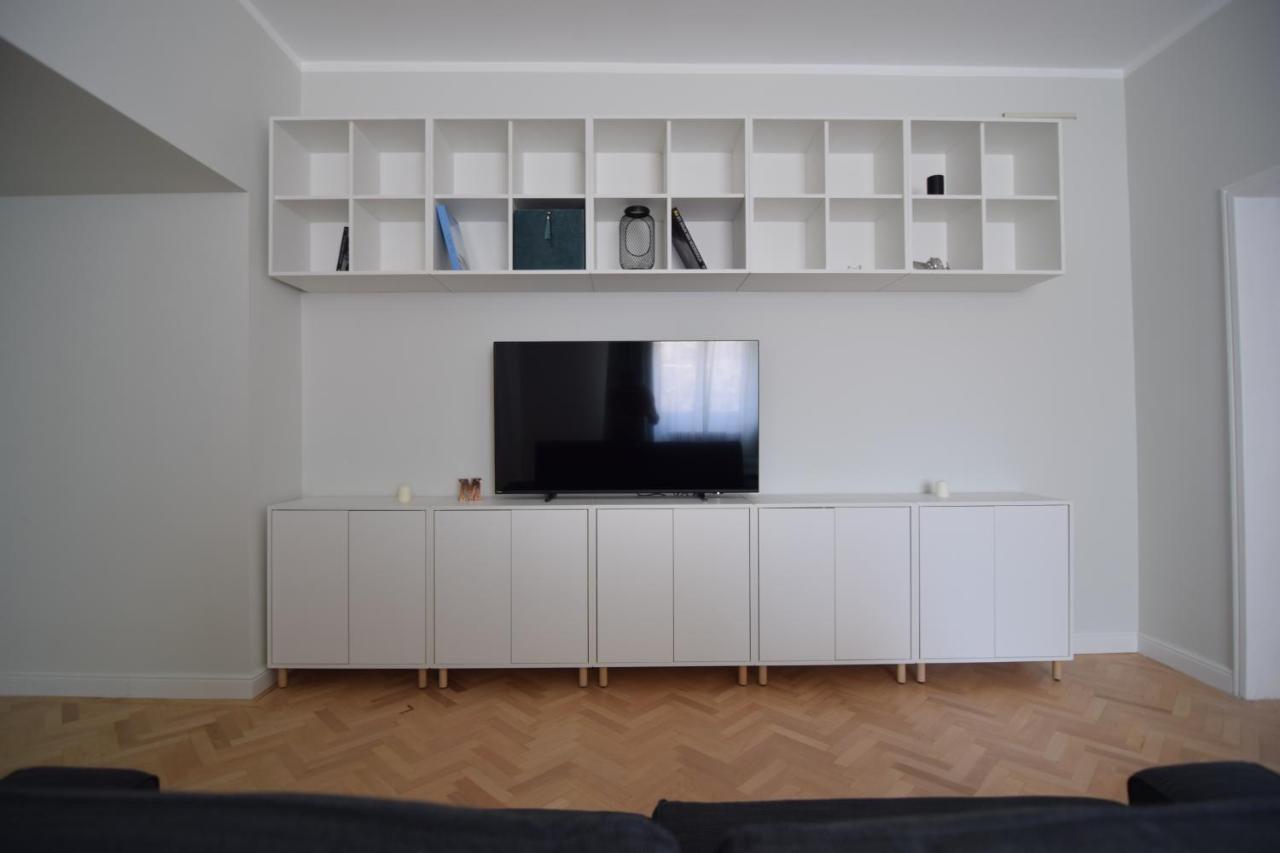 בוקרשט Beautiful Apartment In Old City מראה חיצוני תמונה