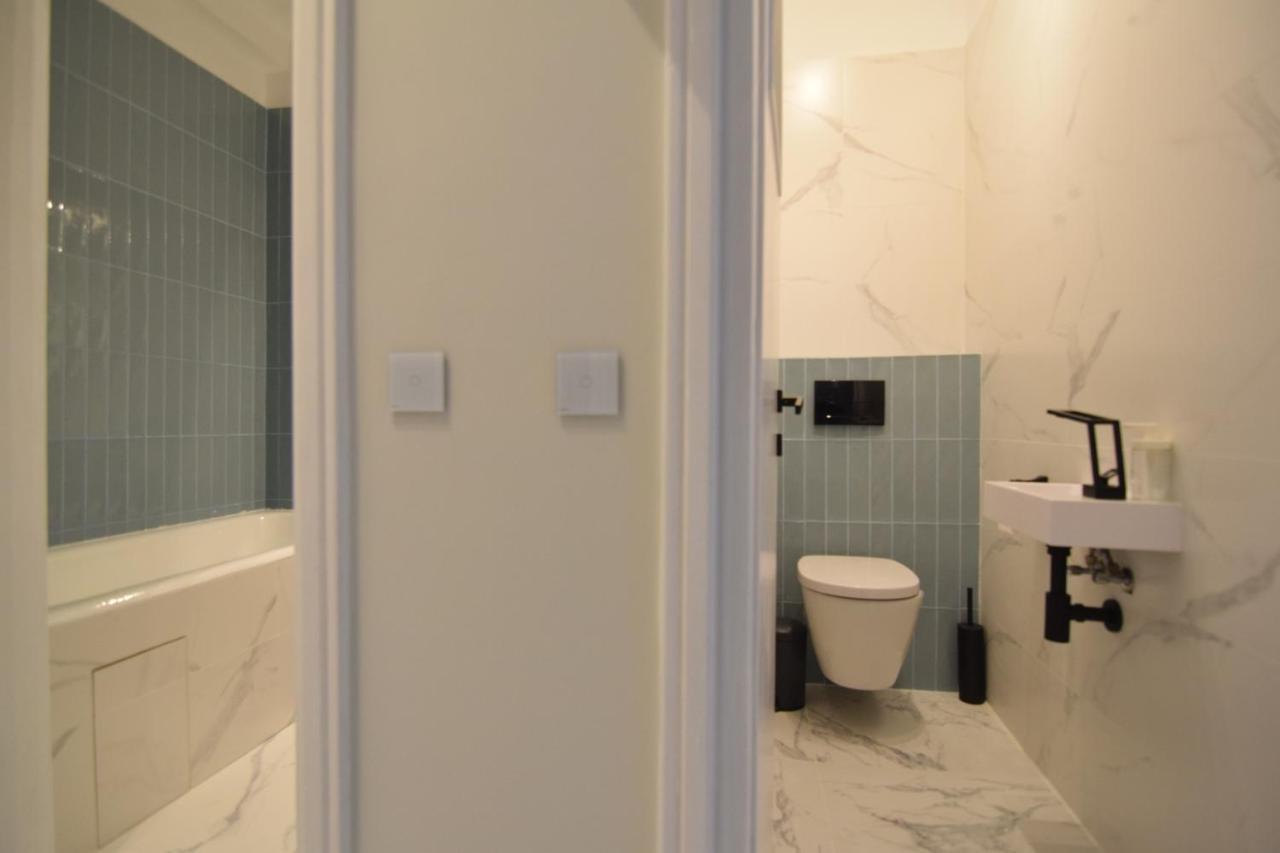 בוקרשט Beautiful Apartment In Old City מראה חיצוני תמונה