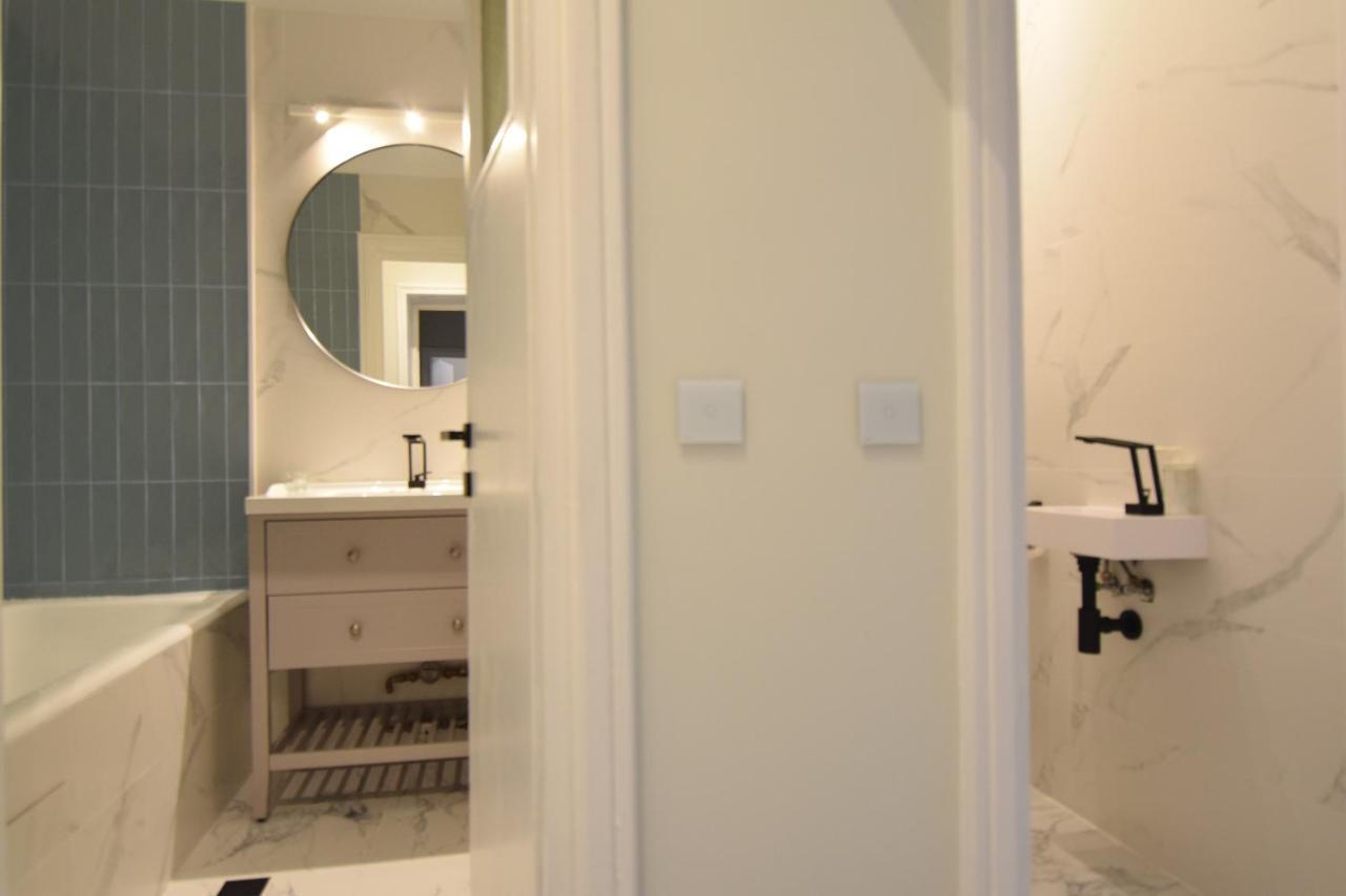 בוקרשט Beautiful Apartment In Old City מראה חיצוני תמונה