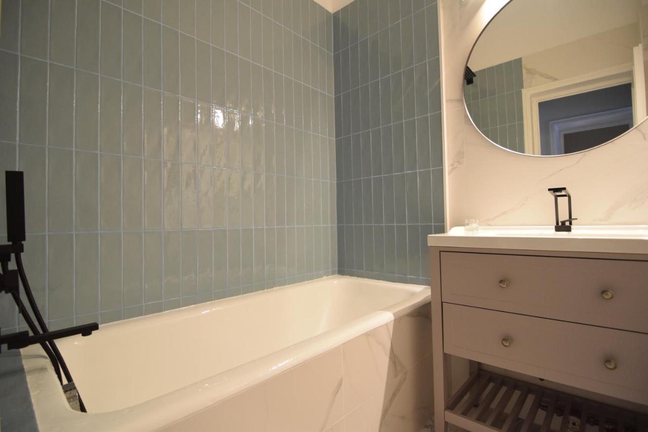 בוקרשט Beautiful Apartment In Old City מראה חיצוני תמונה