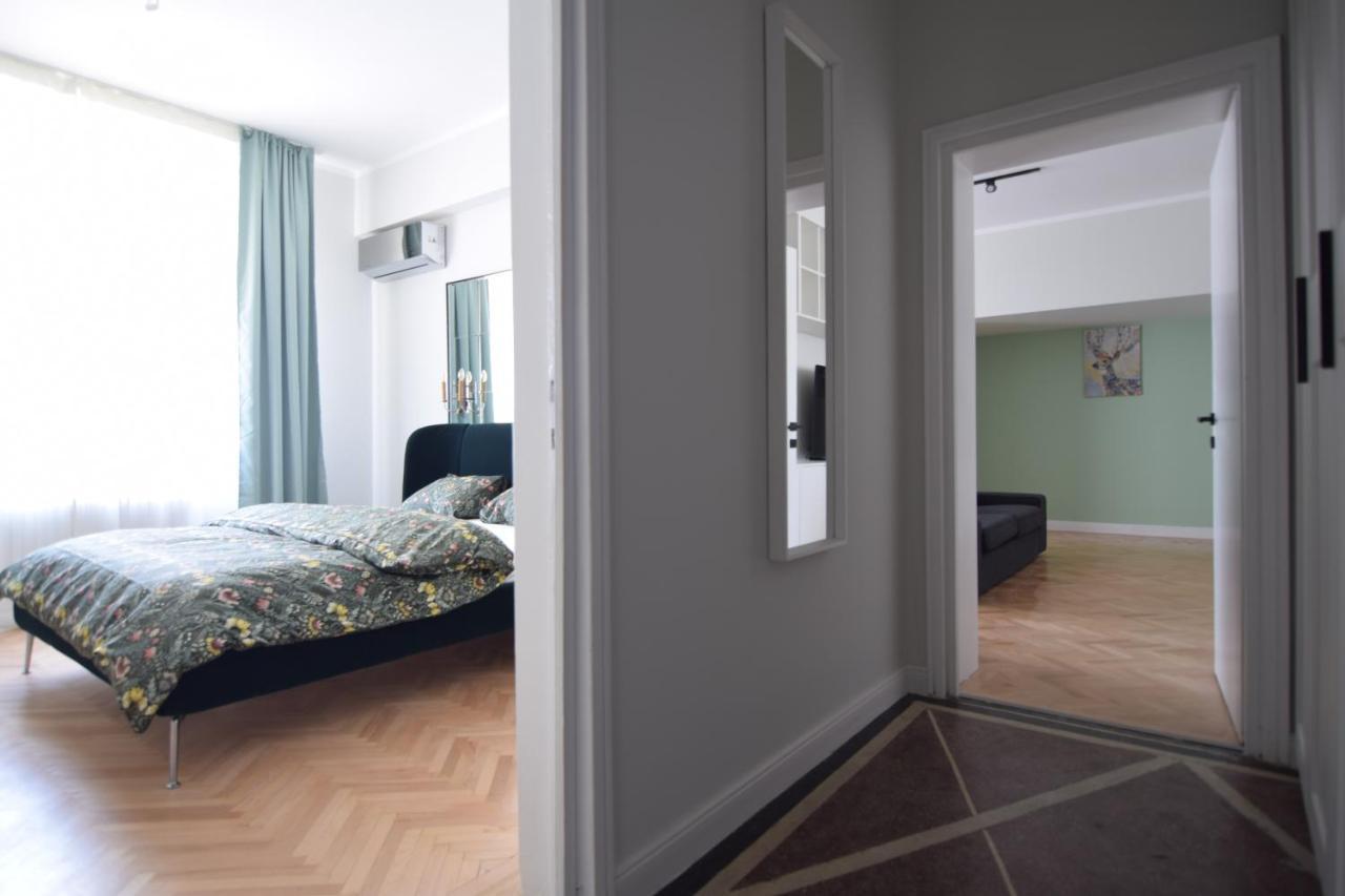 בוקרשט Beautiful Apartment In Old City מראה חיצוני תמונה
